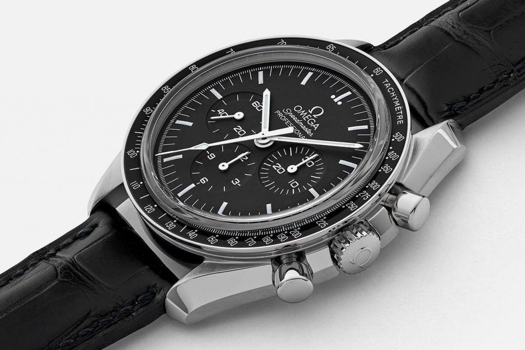 George Clooney Shows Off His UK Luxury Replica Omega Speedmaster In ‘The American’