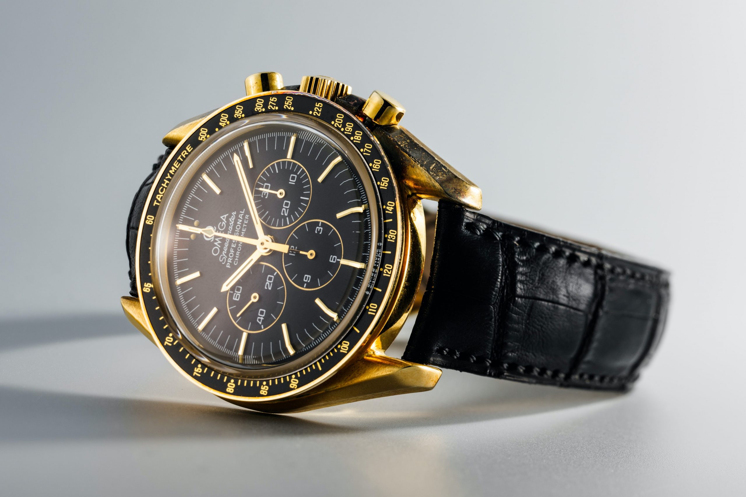 Strong Results For Interesting UK 1:1 Fake Omega Speedmasters